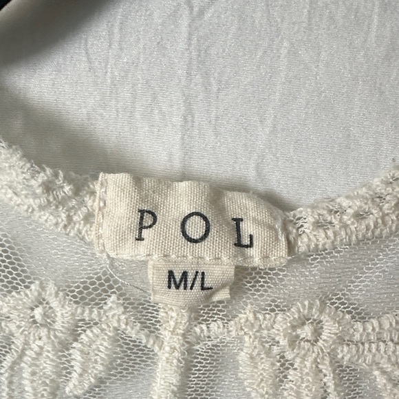 POL Ivory Lace Overlay - Picture 2 of 5